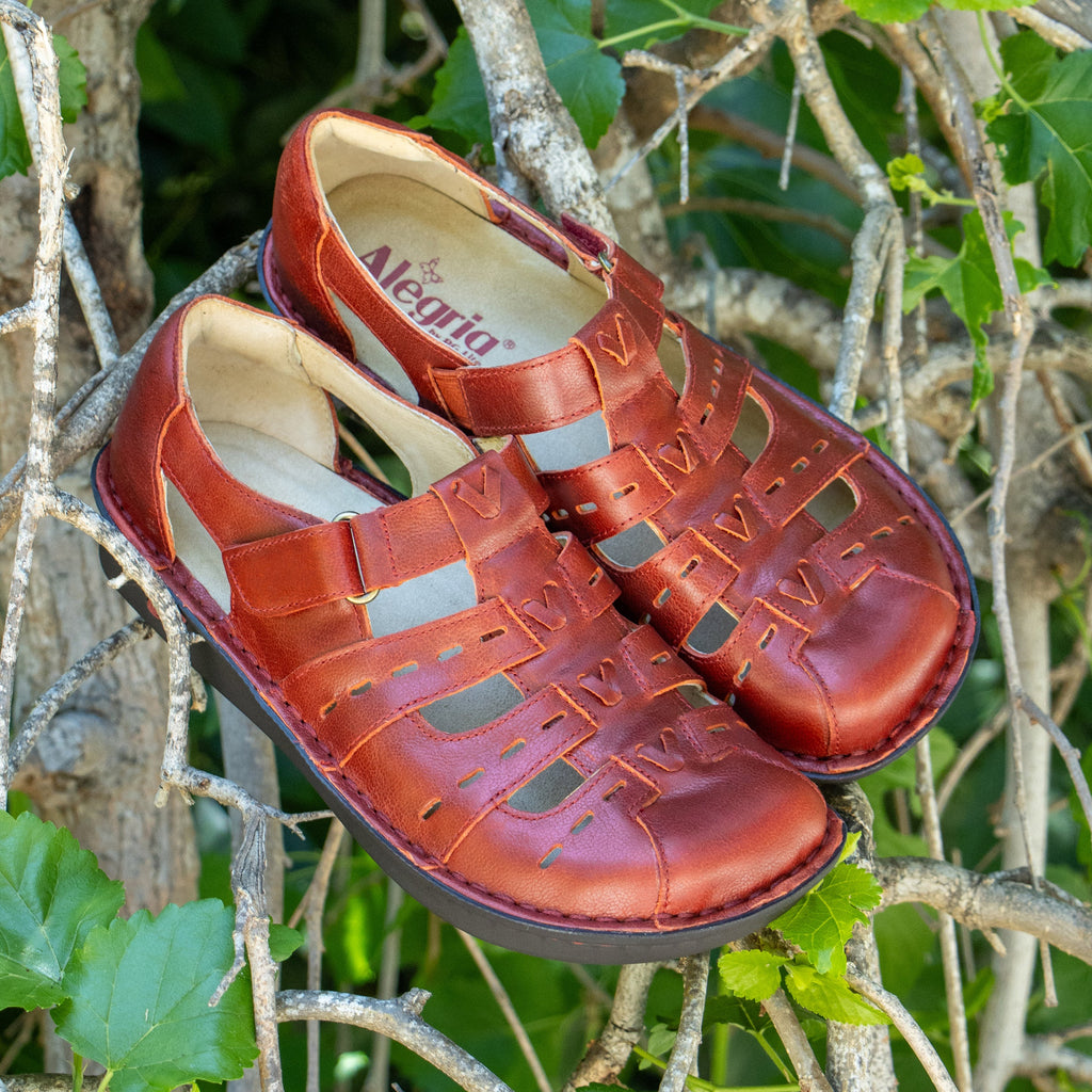 Pesca Garnet Sandal | Alegria Shoes