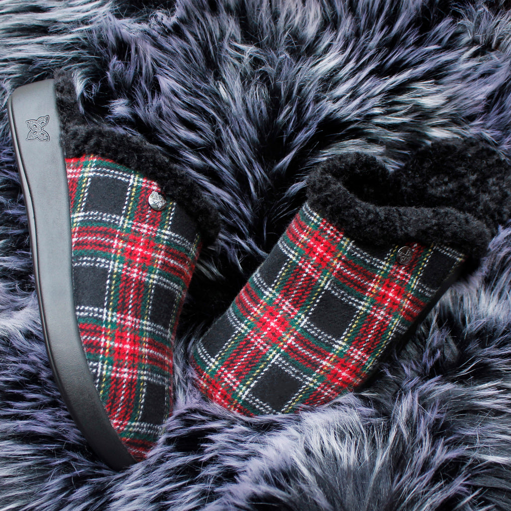 Comfee Plaidly Black backless slipper lined with warm sherpa with cozy comfort outsole - COM-7655_S1X