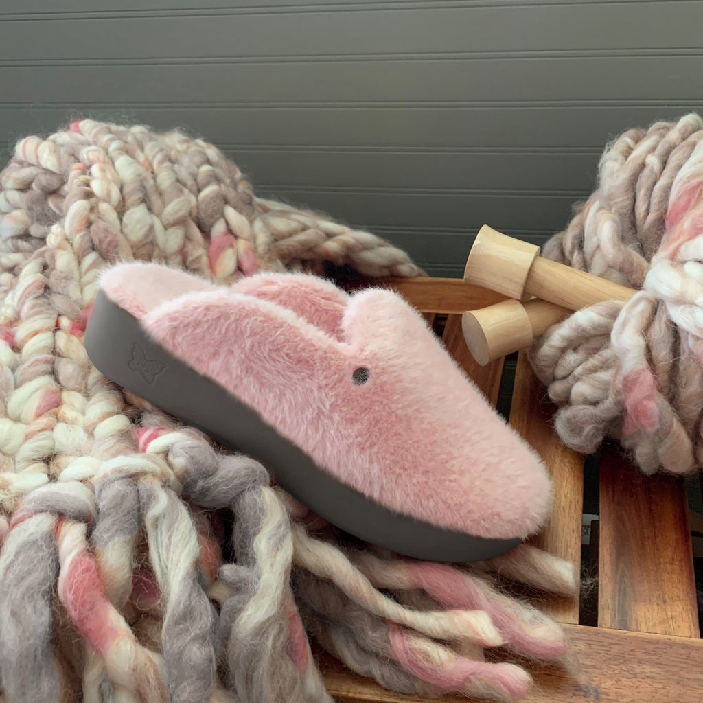 Leisurelee Pink vegan shearling slipper - LEI-7819_S1X