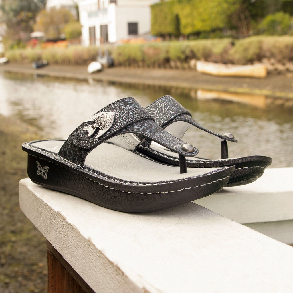 Carina Dream With The Fishes flip-flop style sandal on the Classic rocker outsole - CAR-7539_S2