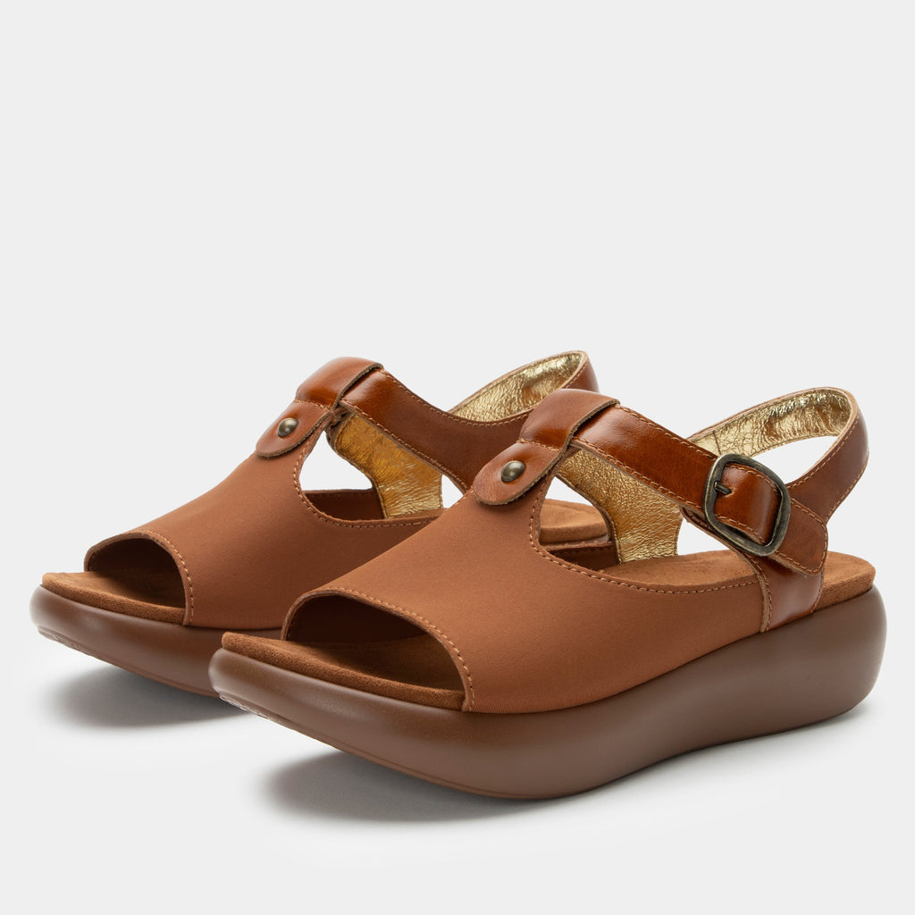 Betsie Stretch Luggage Sandal | Alegria Shoes