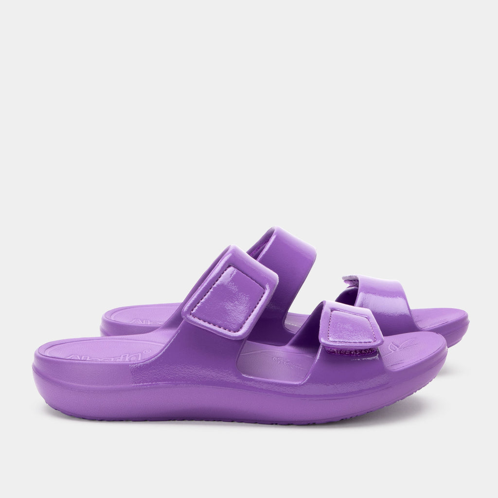 Orbyt Iris Gloss Sandal | Alegria Shoes