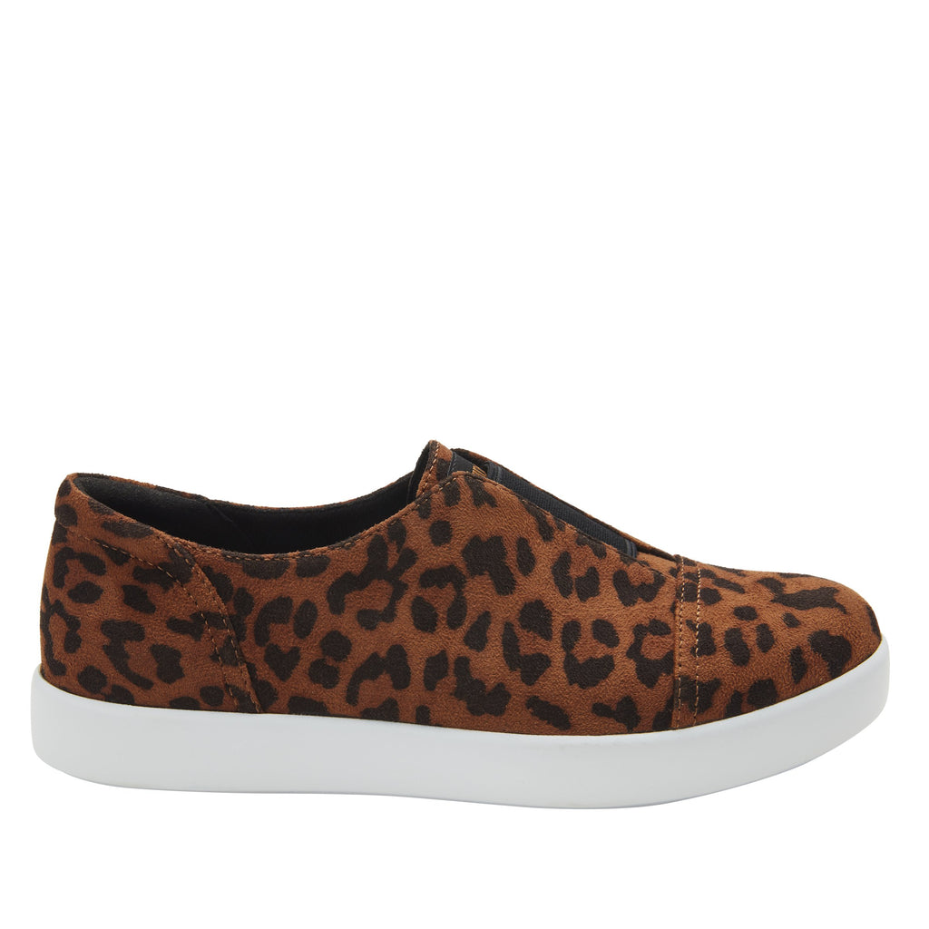 Posy Leopard slip-on shoe  on the Comfort Athleisure outsole, a fashionable choice for your outfit of the day.  POS-7903_S2