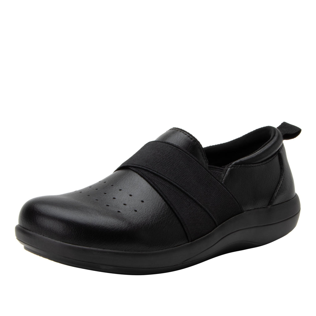 Savvie Black Smooth professional shoe with lightweight responsive outsole. SAV-7604_S1