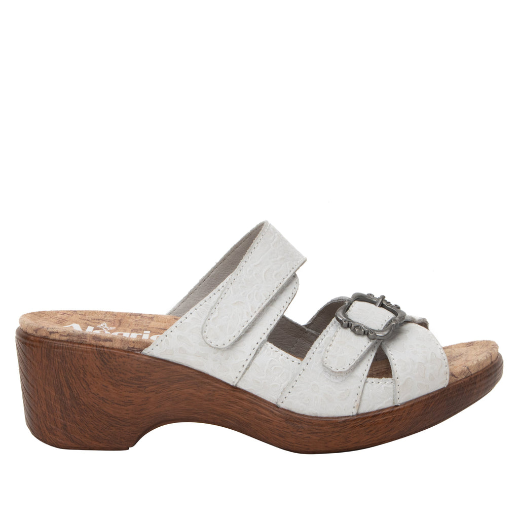 Sierra Delicut White two-strap adjustable hook and loop sandal on a wood look wedge outsole - SIE-7408_S2