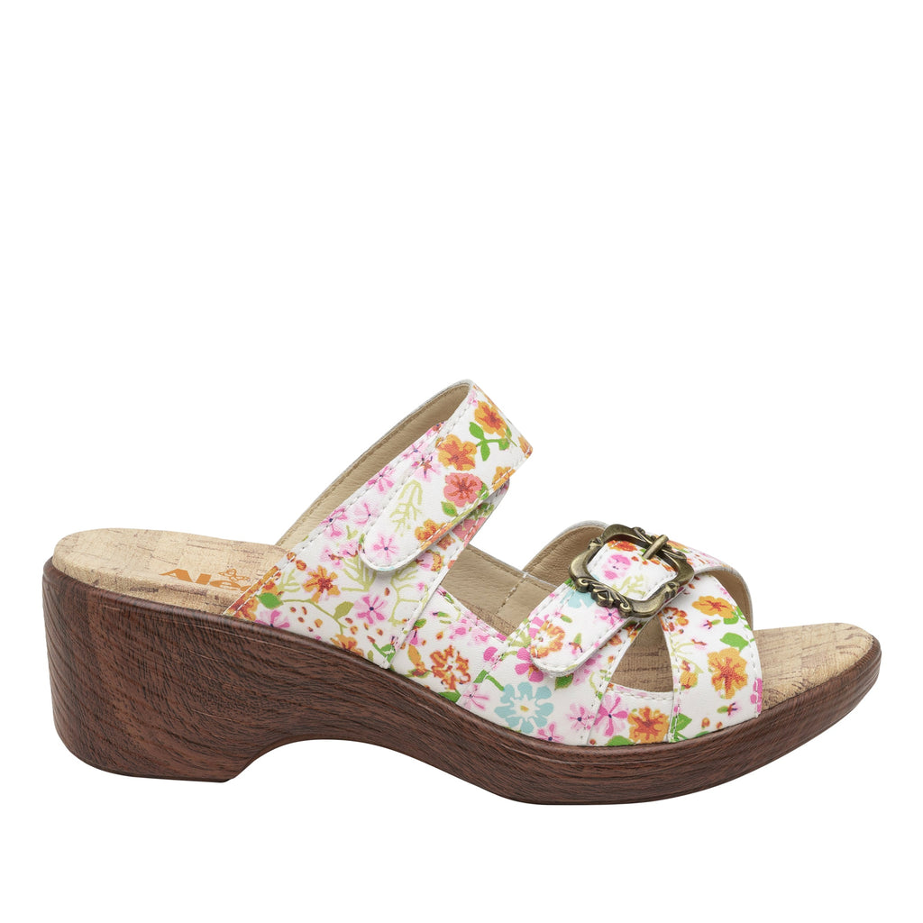 Sierra Prime Time two-strap adjustable hook and loop sandal on a wood look wedge outsole - SIE-7503_S3
