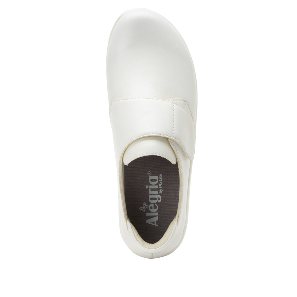 Spright True White sport rocker shoe with a vegan upper and lightweight responsive outsole. SPR-7472_S4