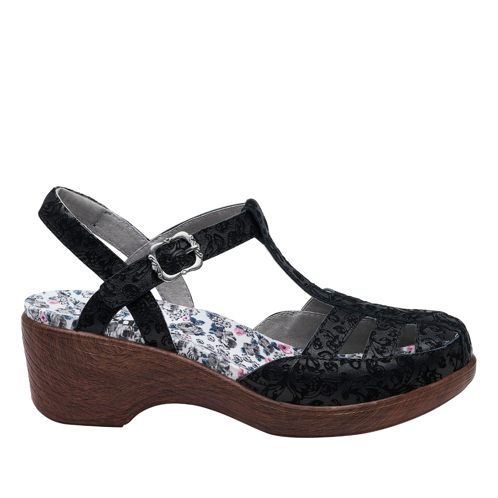 Summer Ivalace t-strap shoe on a wood look wedge outsole - SUM-7515_S3