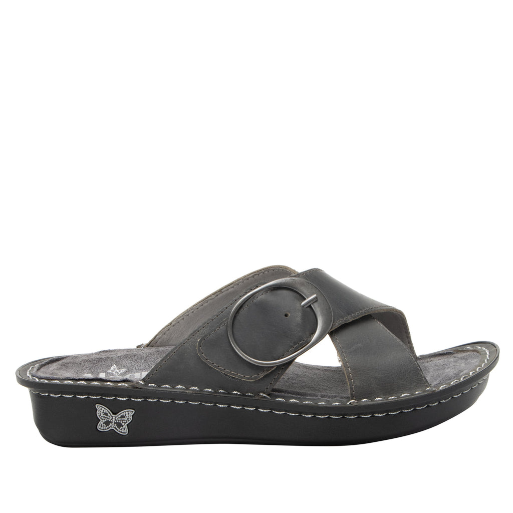 Vanya Oiled Ash slide sandal with cross straps and buckle on a mini outsole - VYA-7413_S3