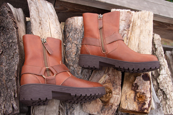 Charlette Crazyhorse Brown with an inside zipper on a luxe lug outsole with leather upper. CHA-102CH