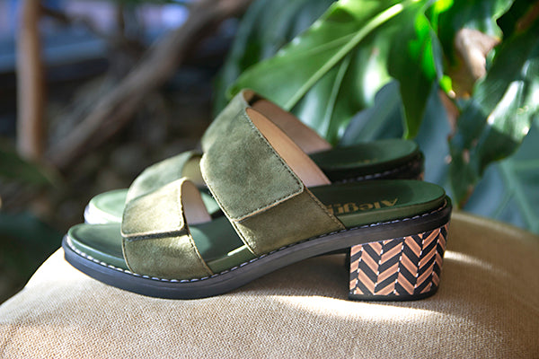 Tia Pine sandal with comfort block heel