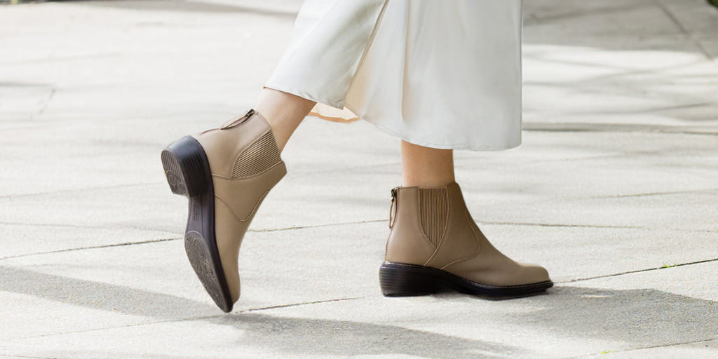 Meadow Beige boot on trimform heel outsole with Signature Arch™ footbed.  