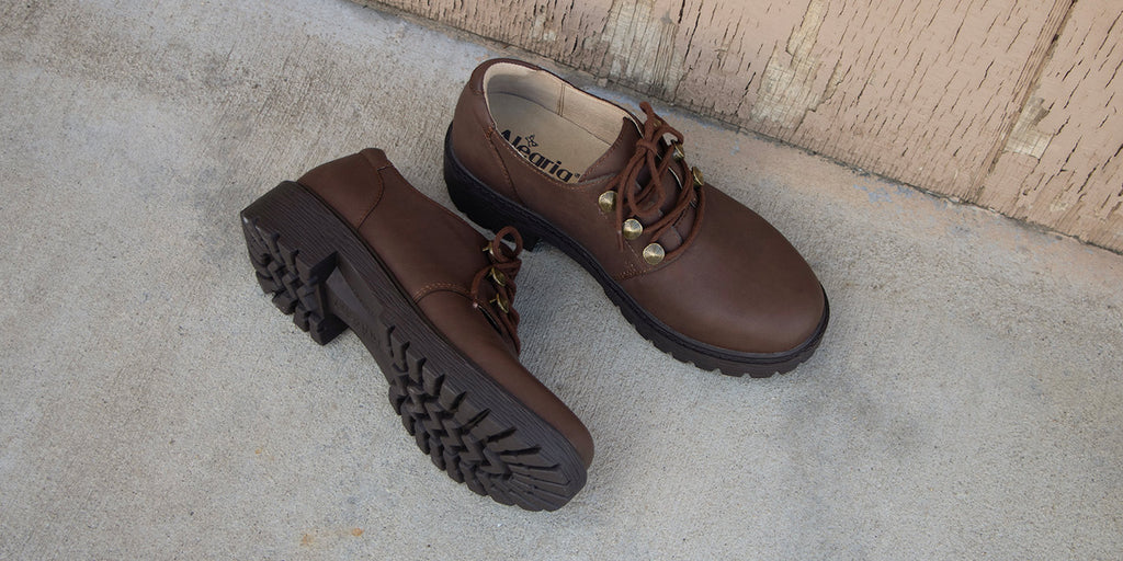 Resa Relaxed Cocoa shootie with vegan leather upper and lining featuring a slip resistant luxe lug outsole.