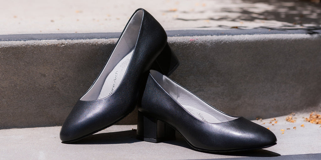 Lisah Black dress heel with Signature Arch™ One footbed