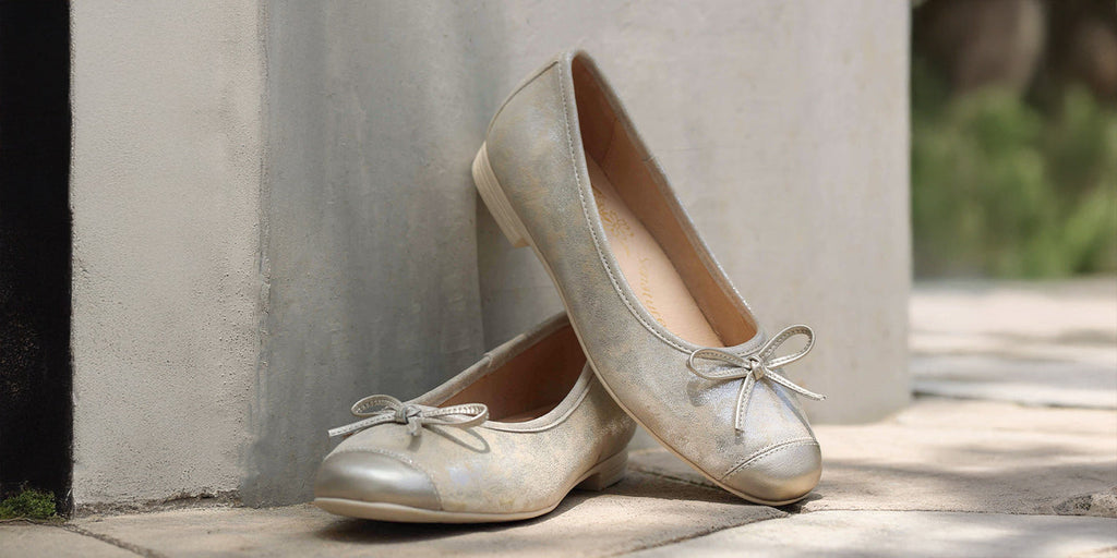 Talya Champagne Mist ballet flat with Signature Arch One footbed