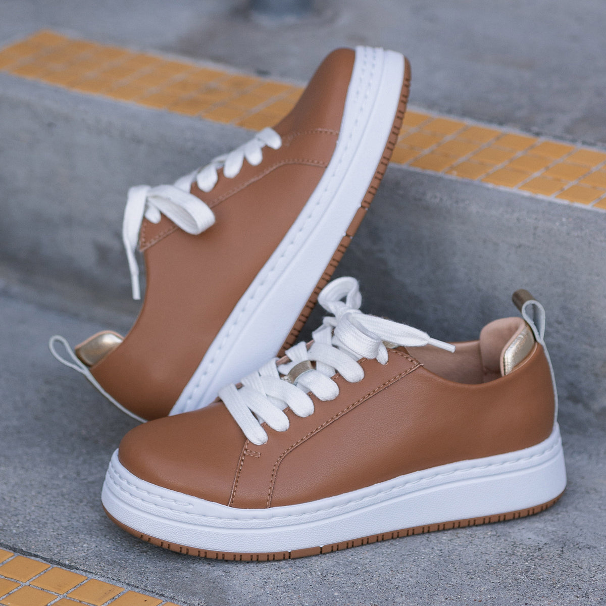 Adysen Brown Shoe | Alegria Shoes