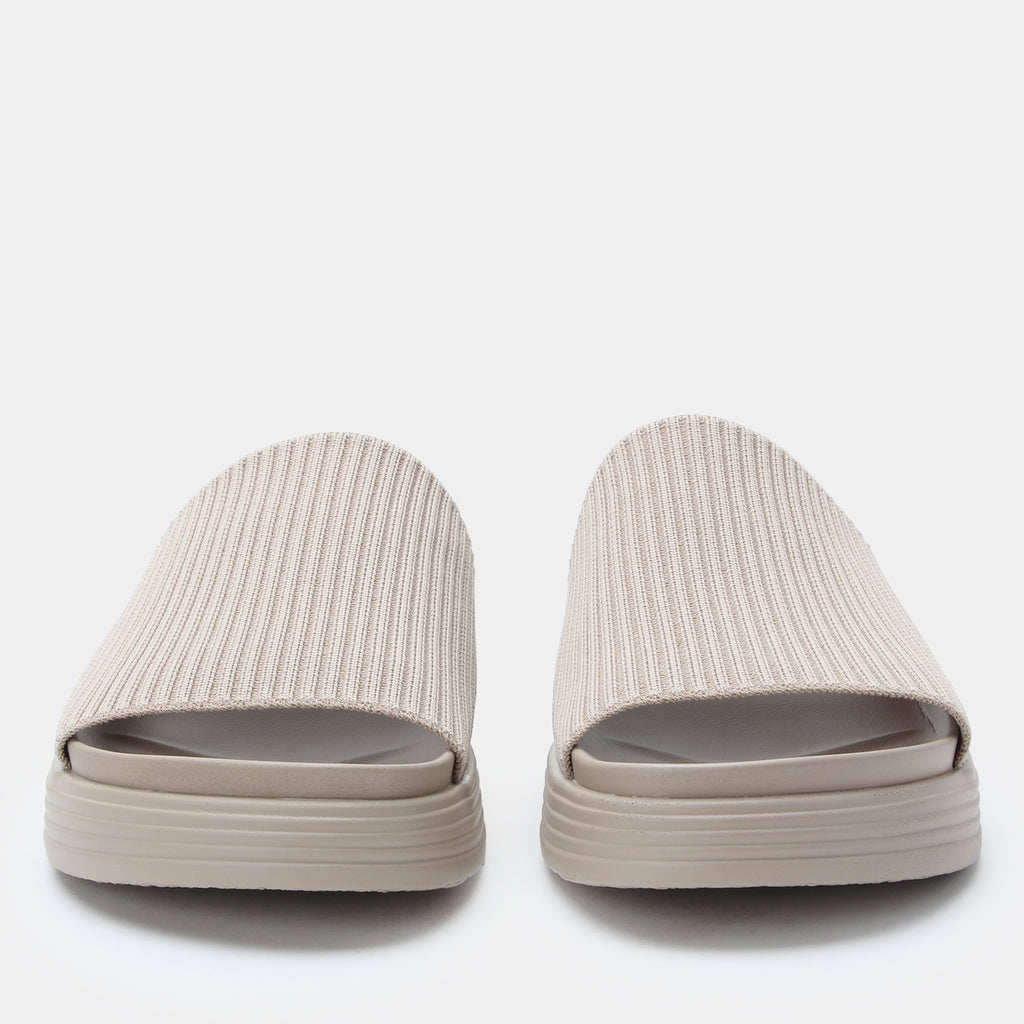Akimi Beachy Keen Sandal | Alegria Shoes