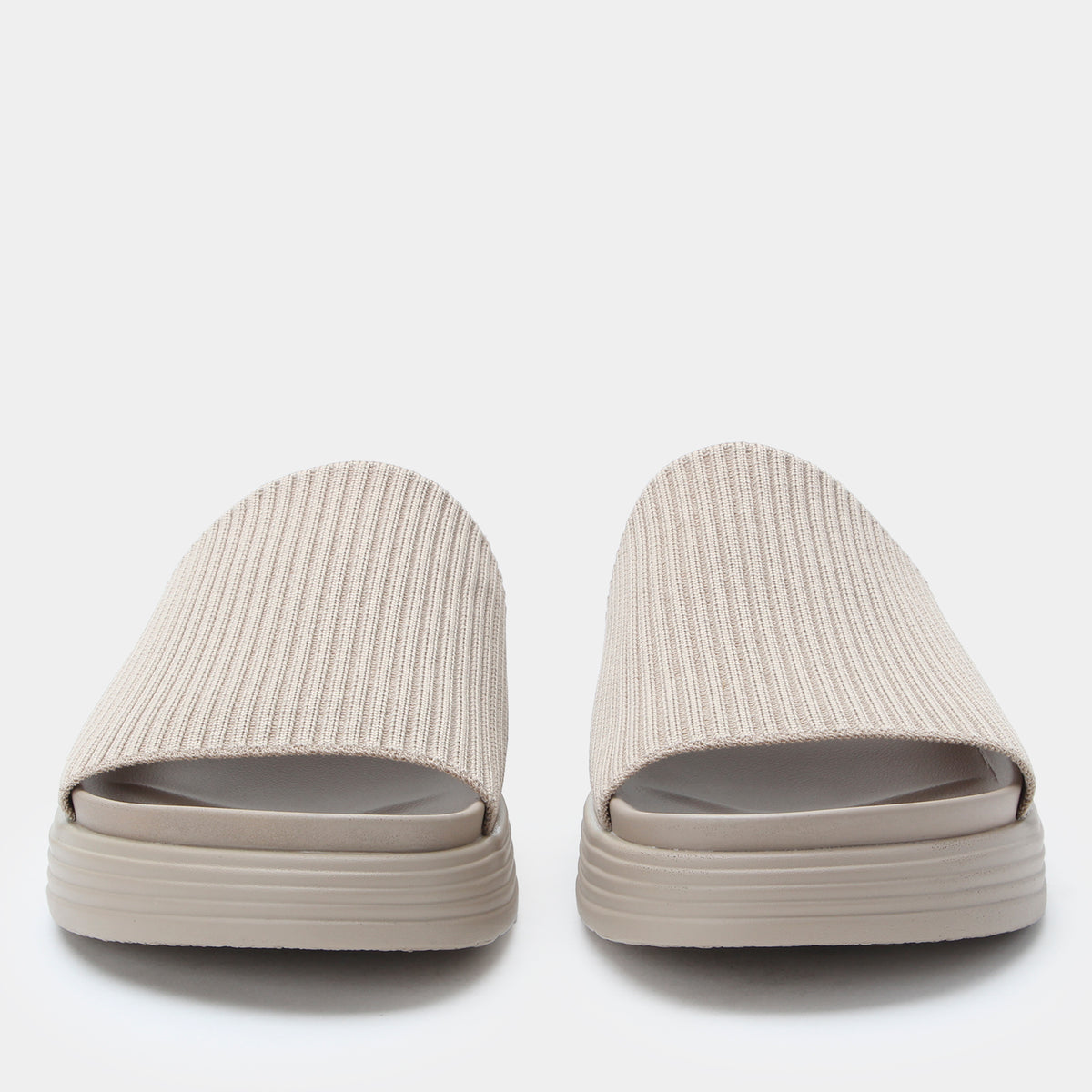 Akimi Beachy Keen Sandal | Alegria Shoes