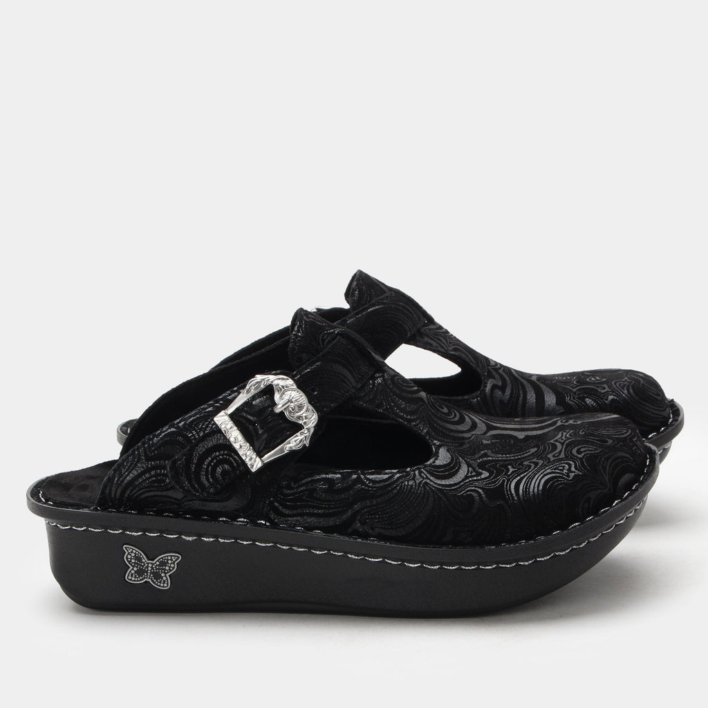 Classic Swirling Black Shoe | Alegria Shoes