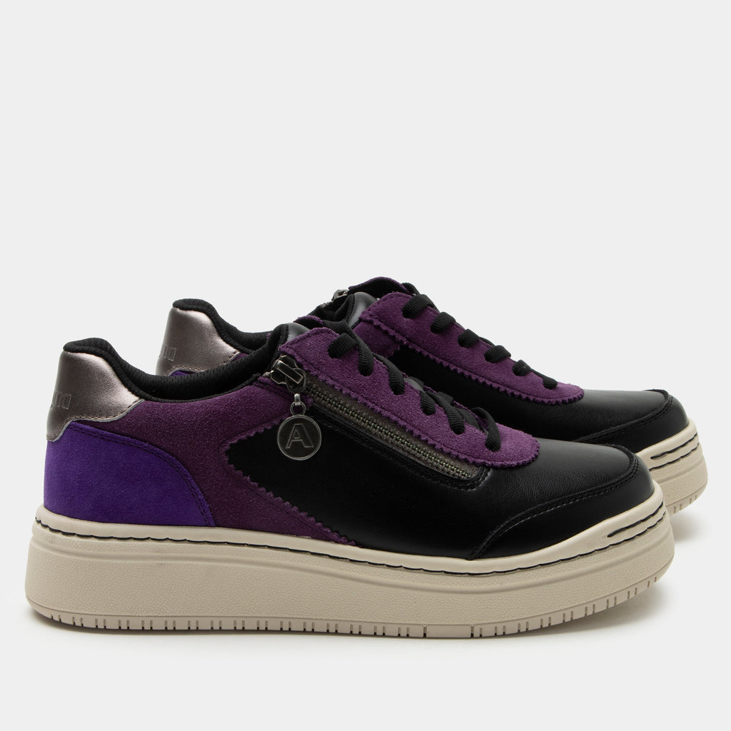 Averie Black Purple shoe on a Sportform outsole AVE-6385_S2
