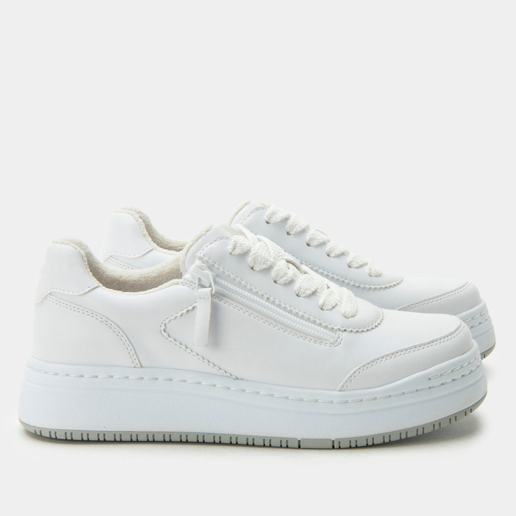Averie Retro White shoe on a Sportform outsole| White fashion lace up shoe on suede and vegan leather uppers.