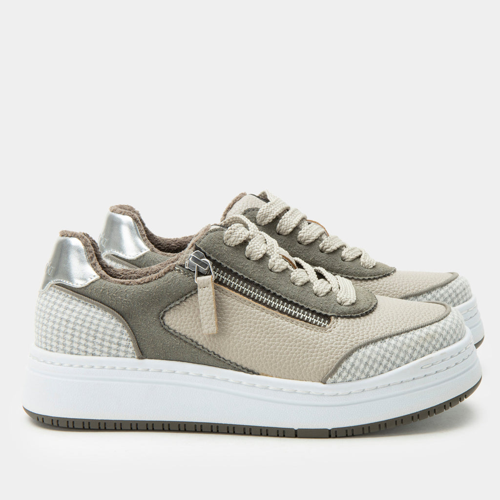 Averie Houndstooth Grey Shoe | Alegria Shoes