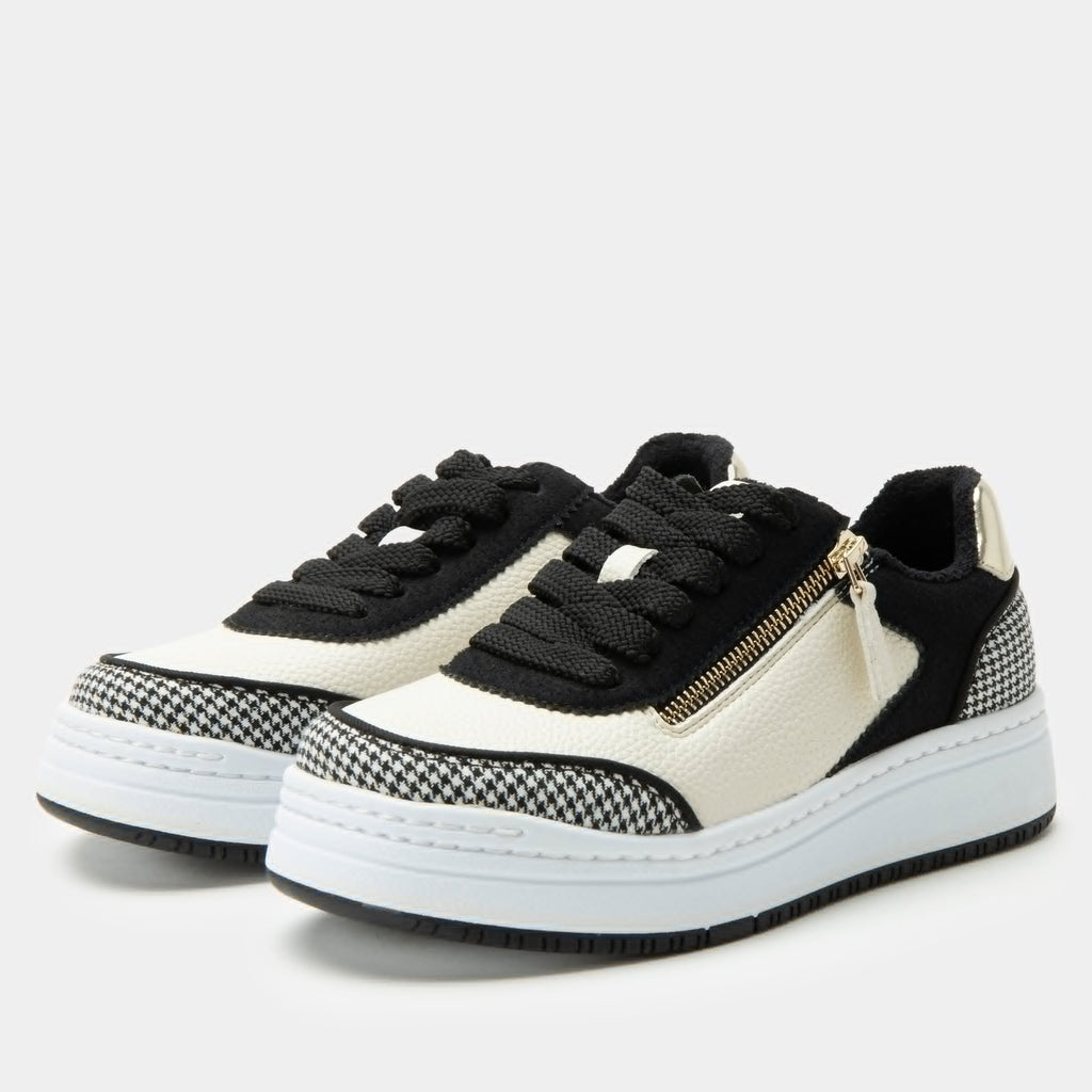 Averie Houndstooth Black Shoe | Alegria Shoes