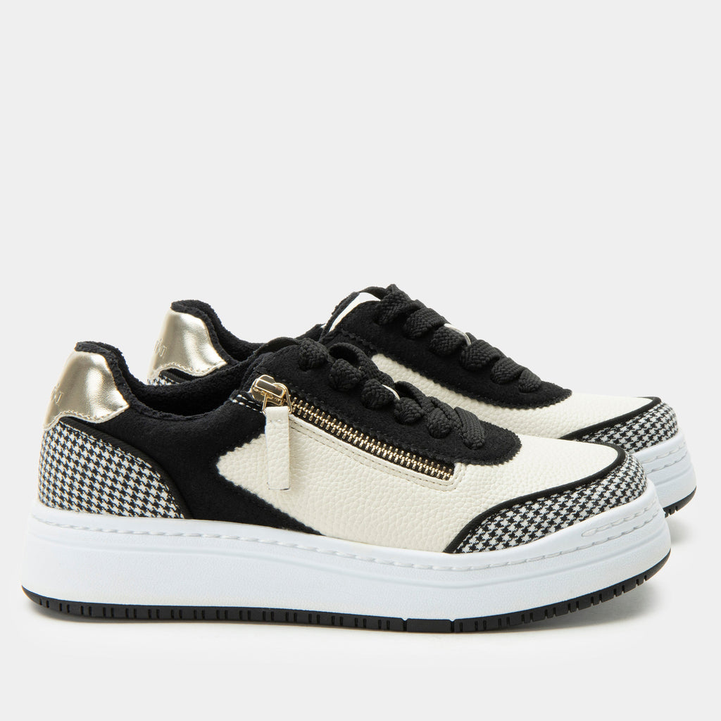 Averie Houndstooth Black Shoe | Alegria Shoes