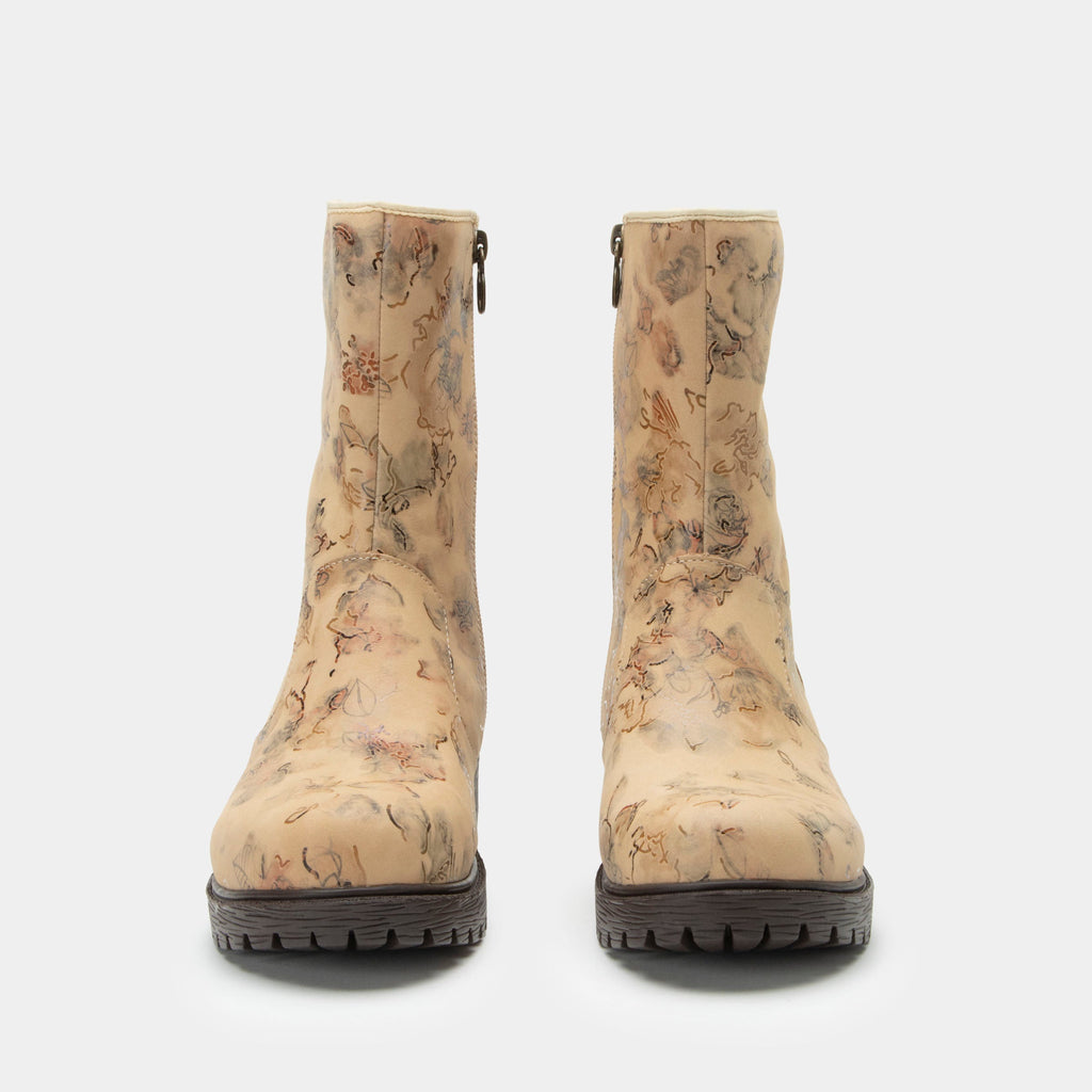 Chalet Desert Flora Boot on a Luxe lug outsole | Tan floral calf boot with a nubuck leather upper.