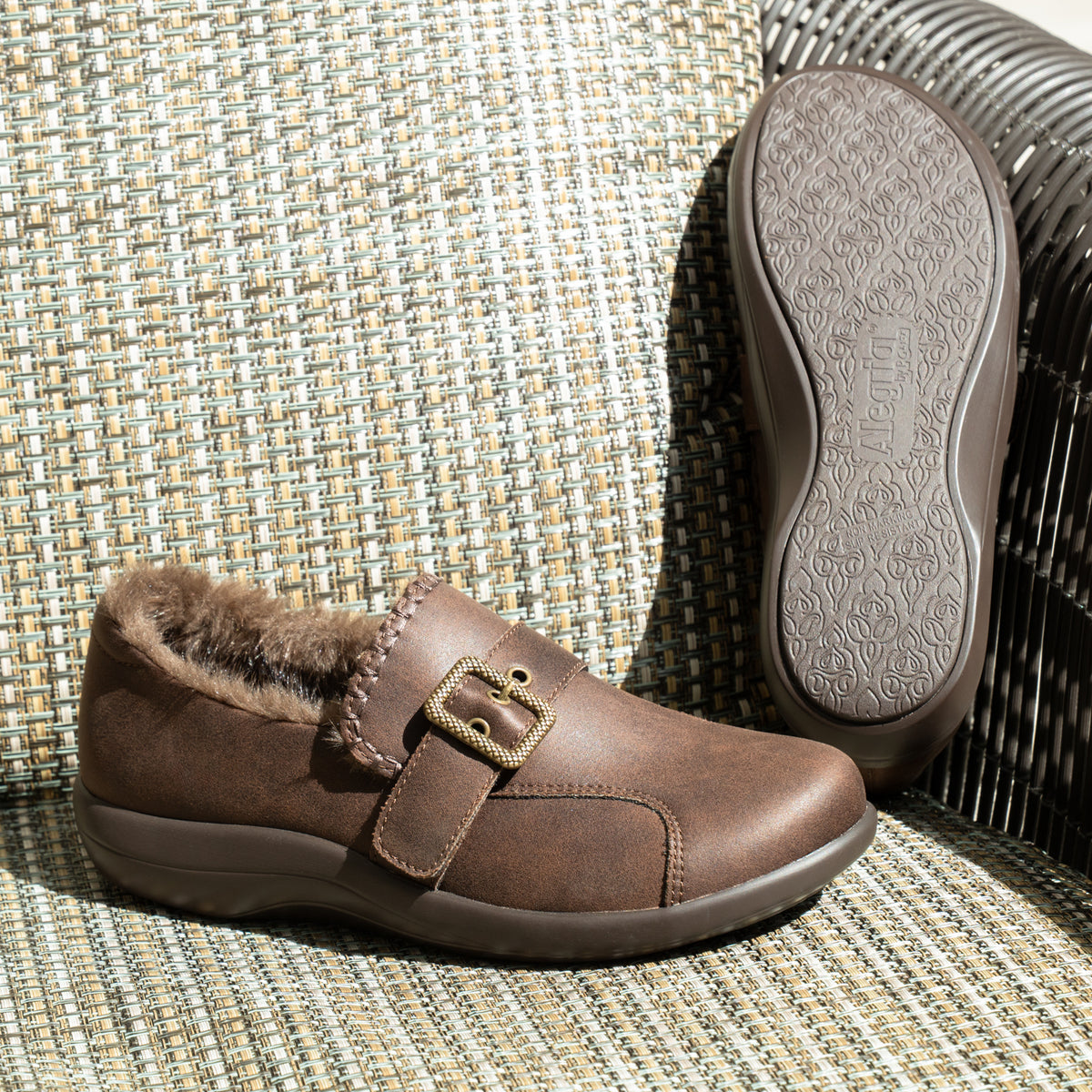 Della Brown Shoe