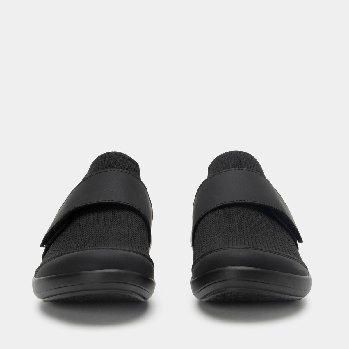 Dasher Black Out Shoe | Alegria Shoes