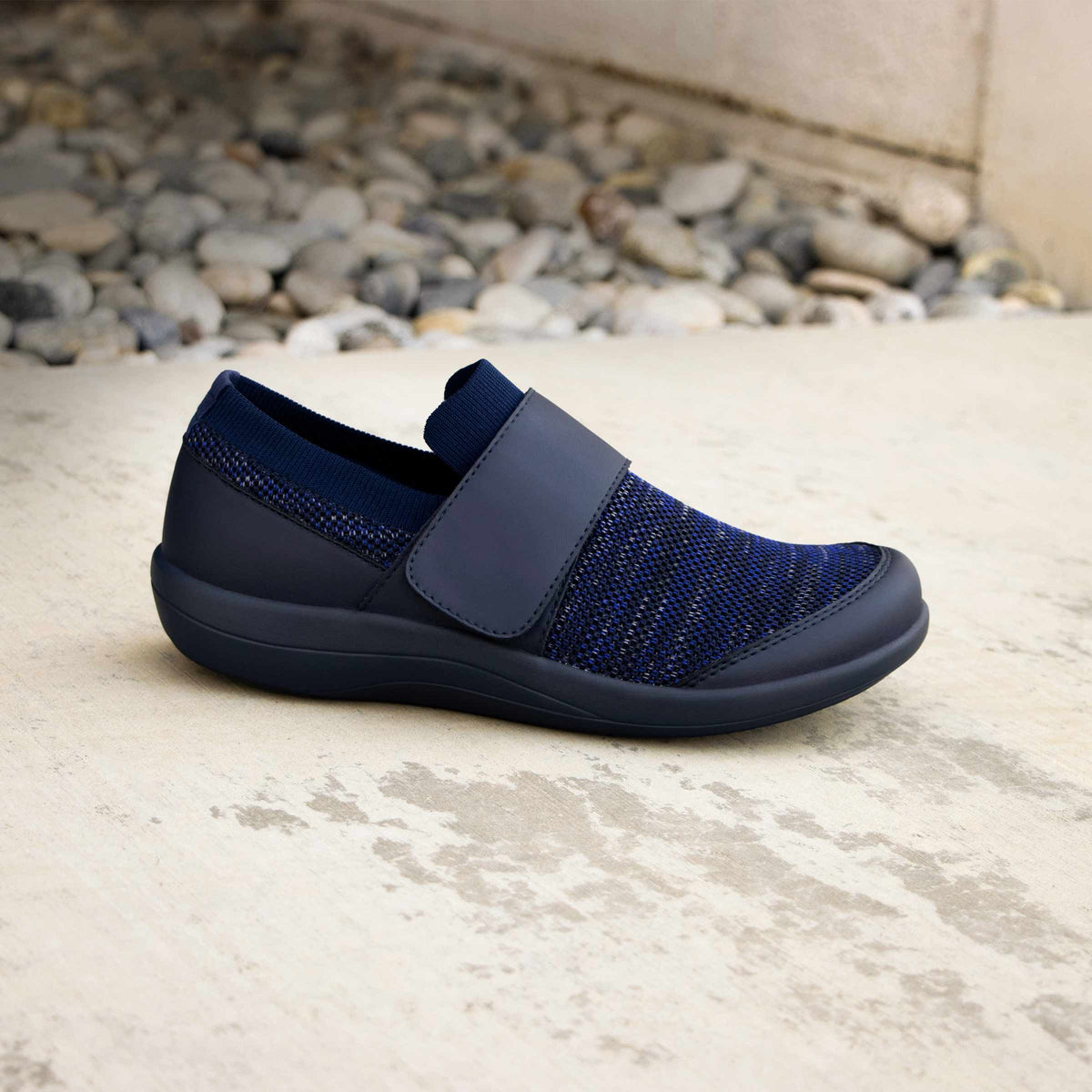 Dasher Navy Multi Shoe | Alegria Shoes