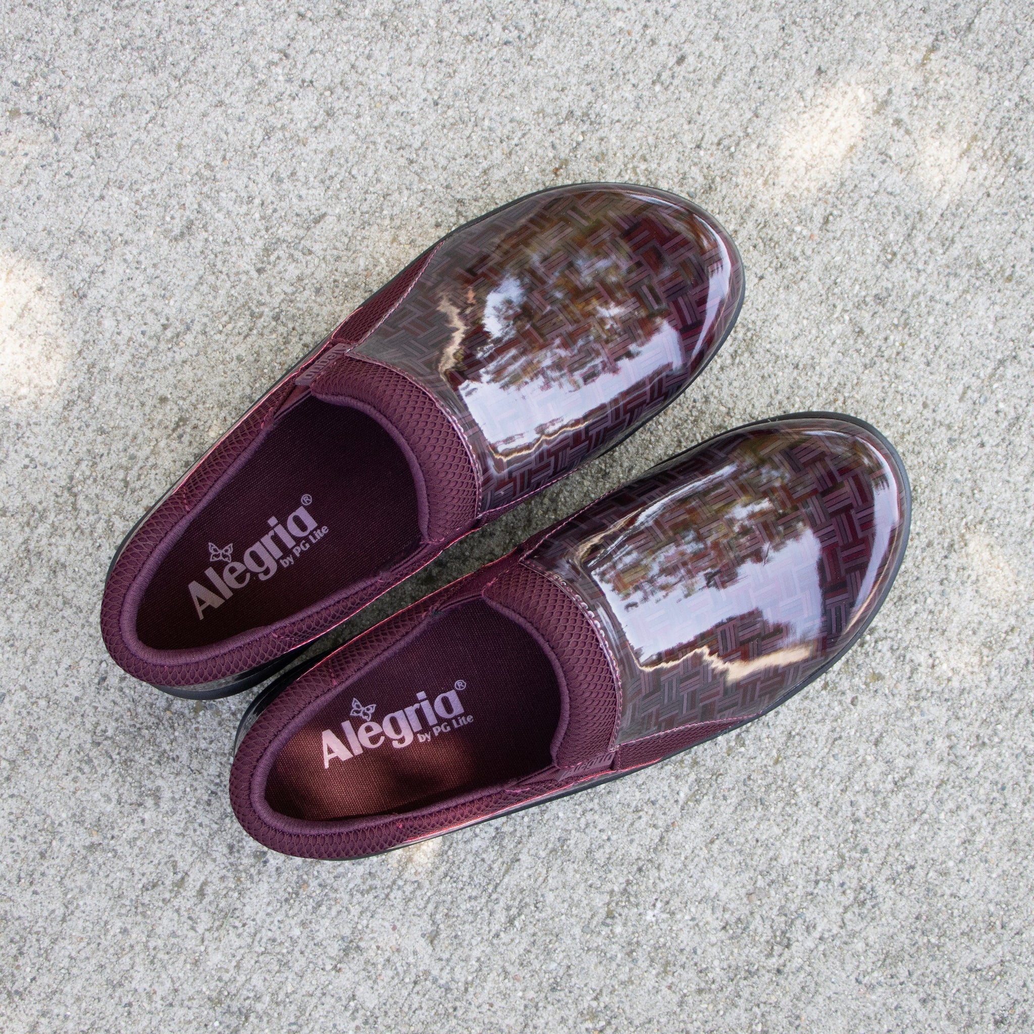 Duette Wine Block Shoe - Alegria Shoes