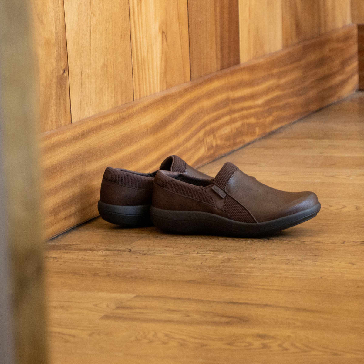 Duette Fudge Shoe | Alegria Shoes