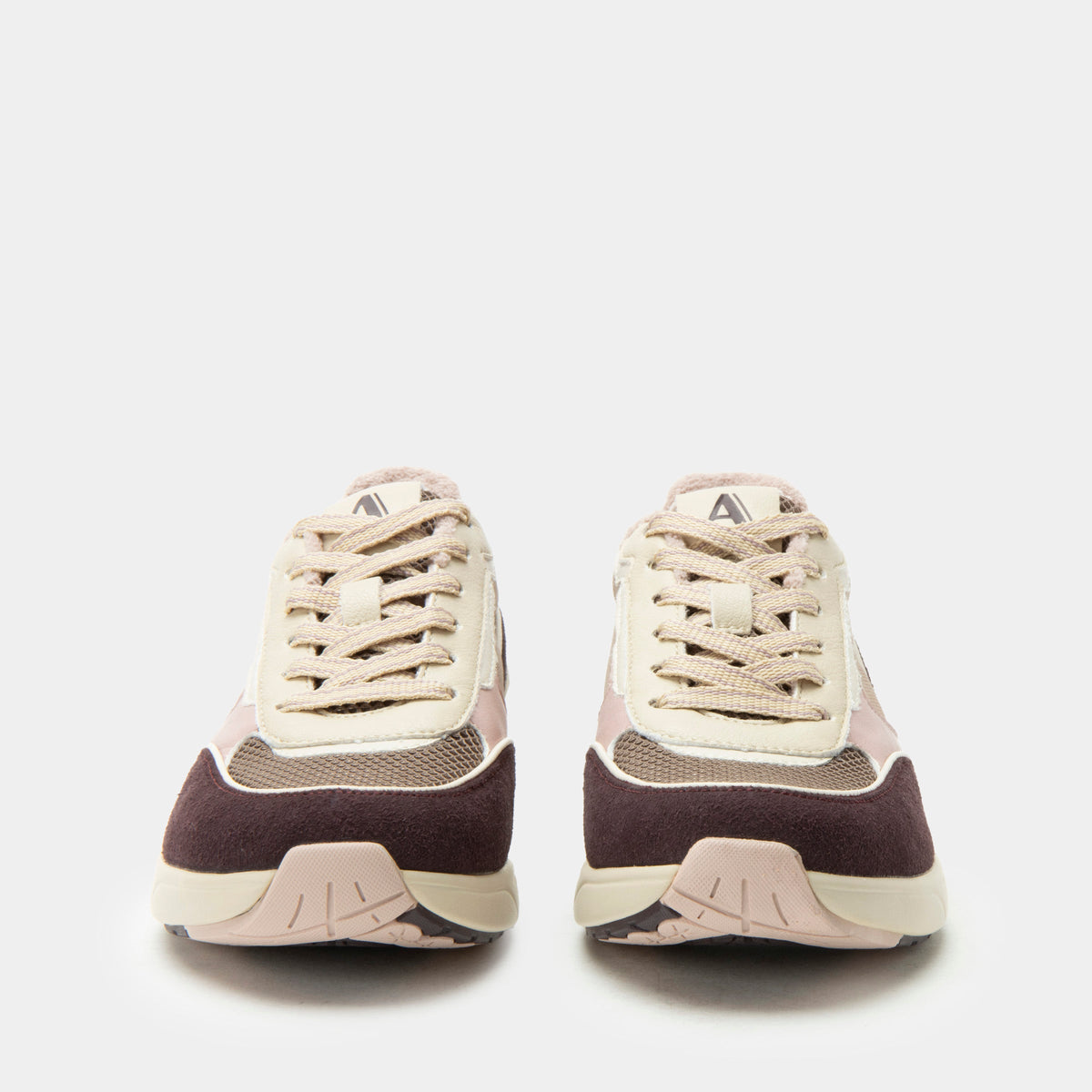 Embyr Chery Lacquer Shoe | Alegria Shoes