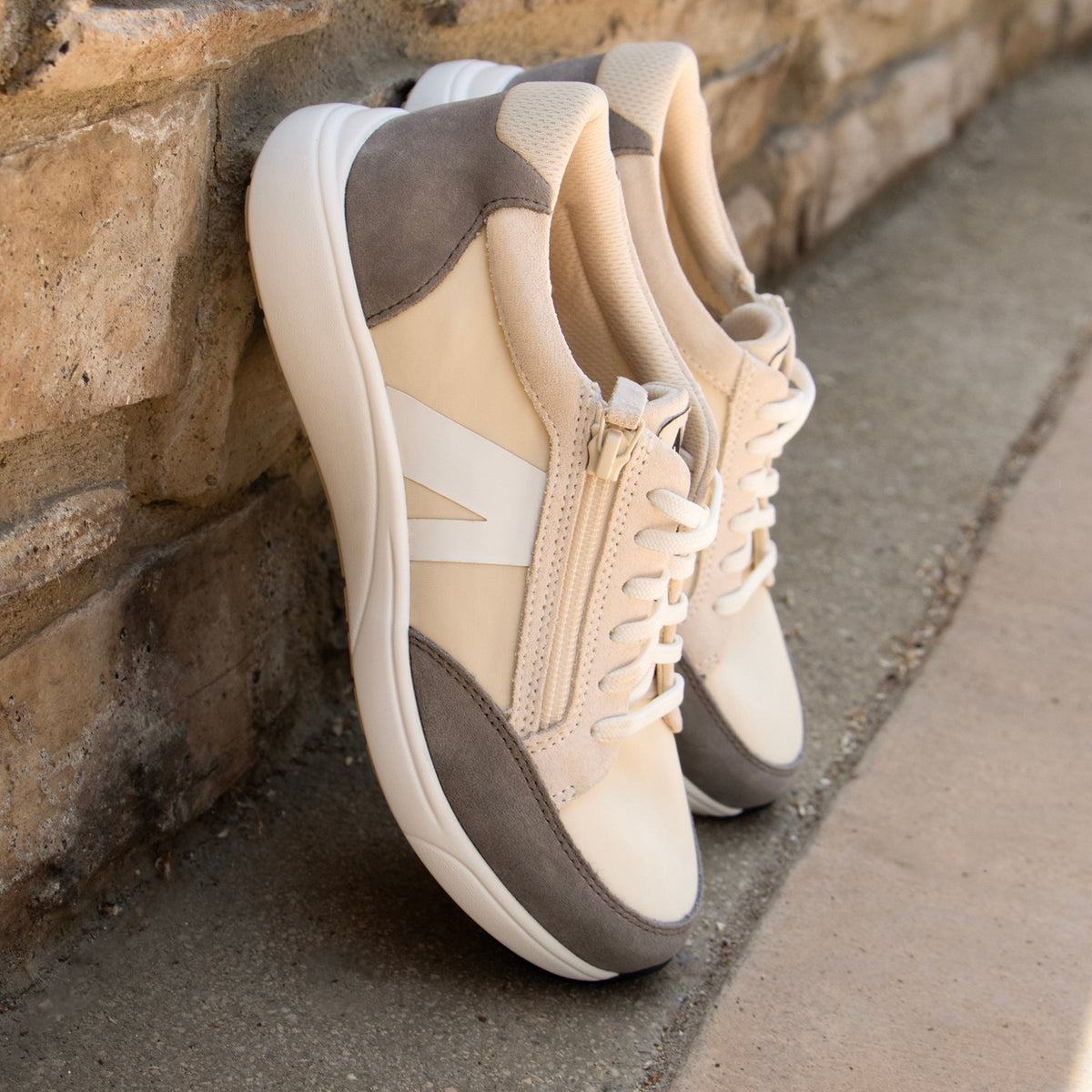 Eazeer Parchment Shoe | Alegria Shoes