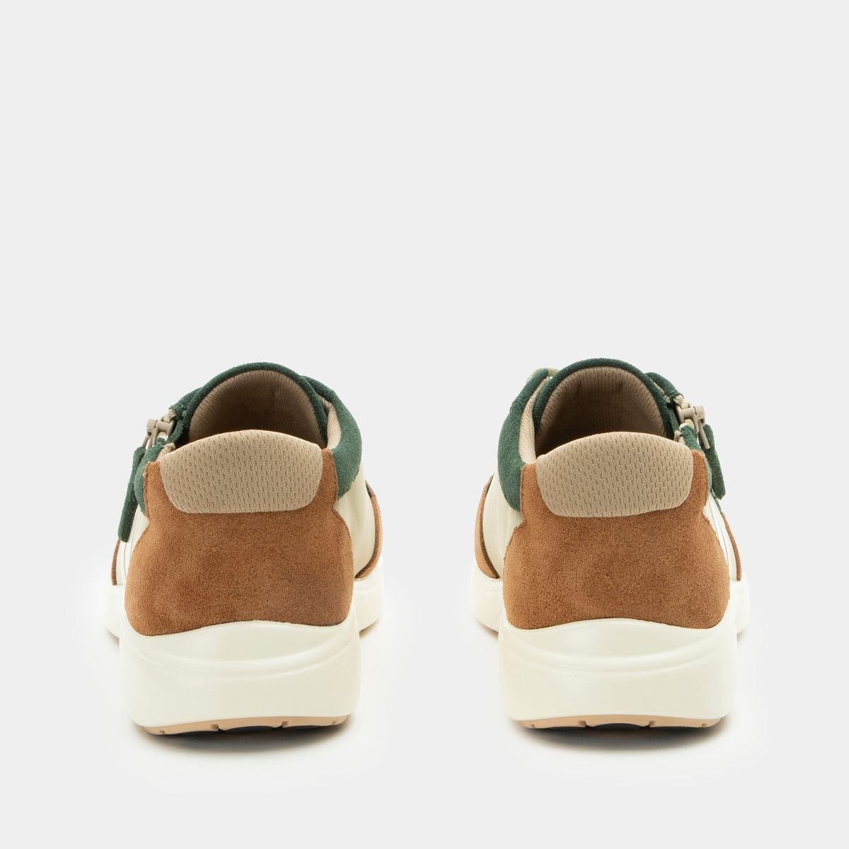 Eazeer Nomad shoe on a Power Walker outsole EZR-6374_S3