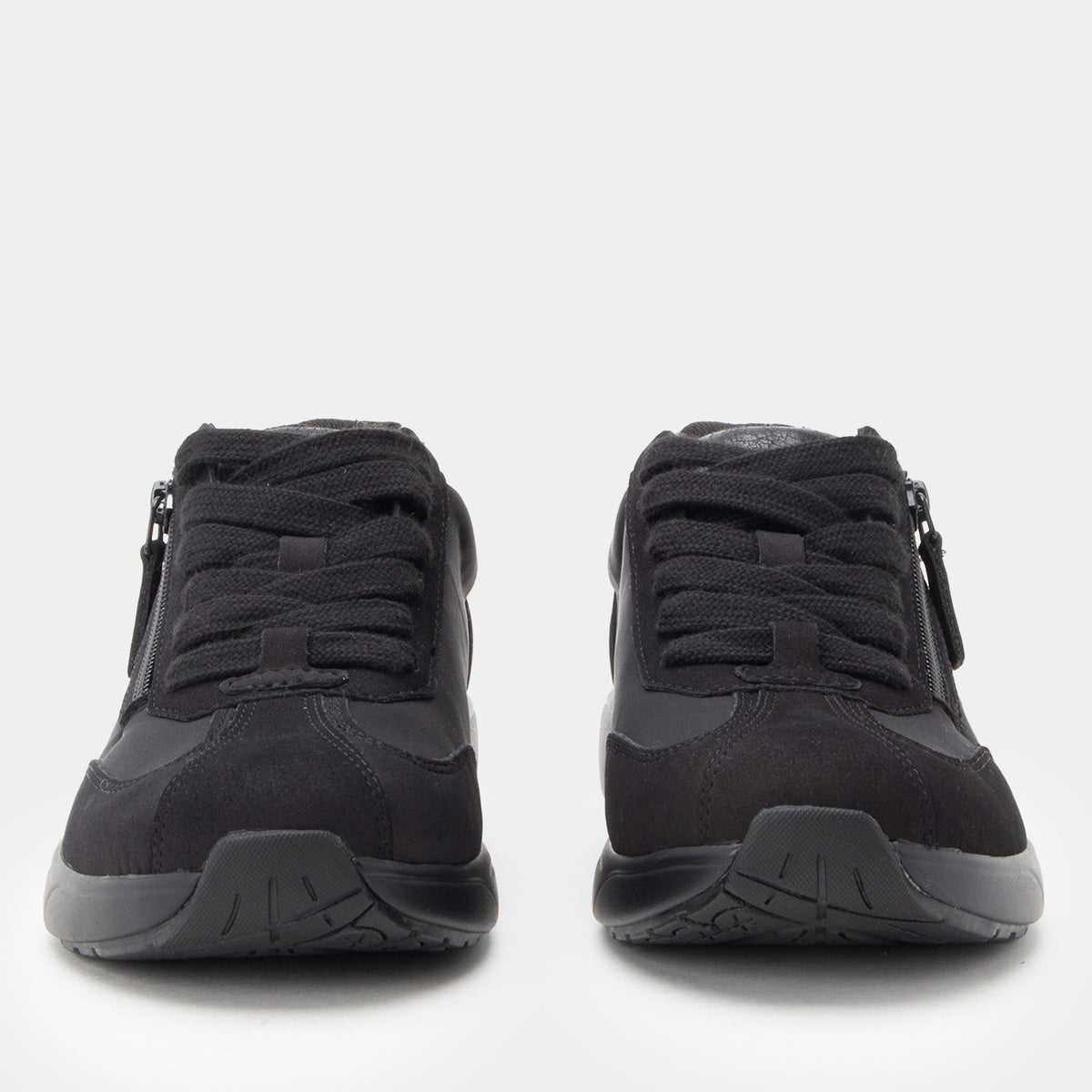 Eazeer Midnight Shoe