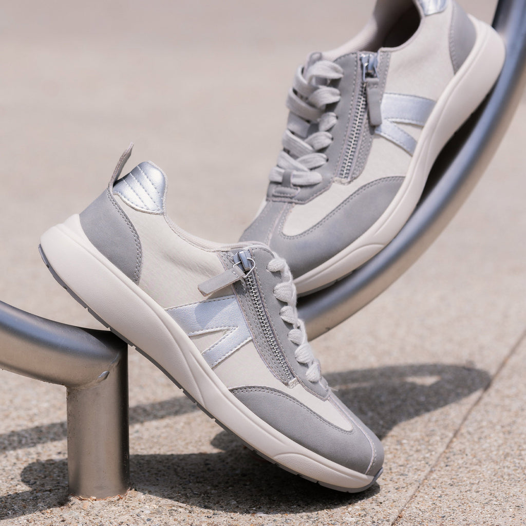 Eazeer Grey Shoe | Alegria Shoes