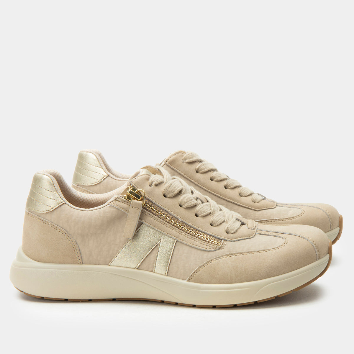 Eazeer Beige Shoe | Alegria Shoes