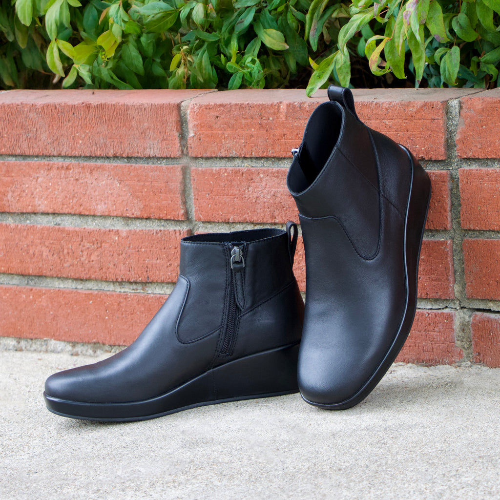 Hadi Black Boot on a Trimform wedge outsole | Black leather ankle bootie on a wedge heel