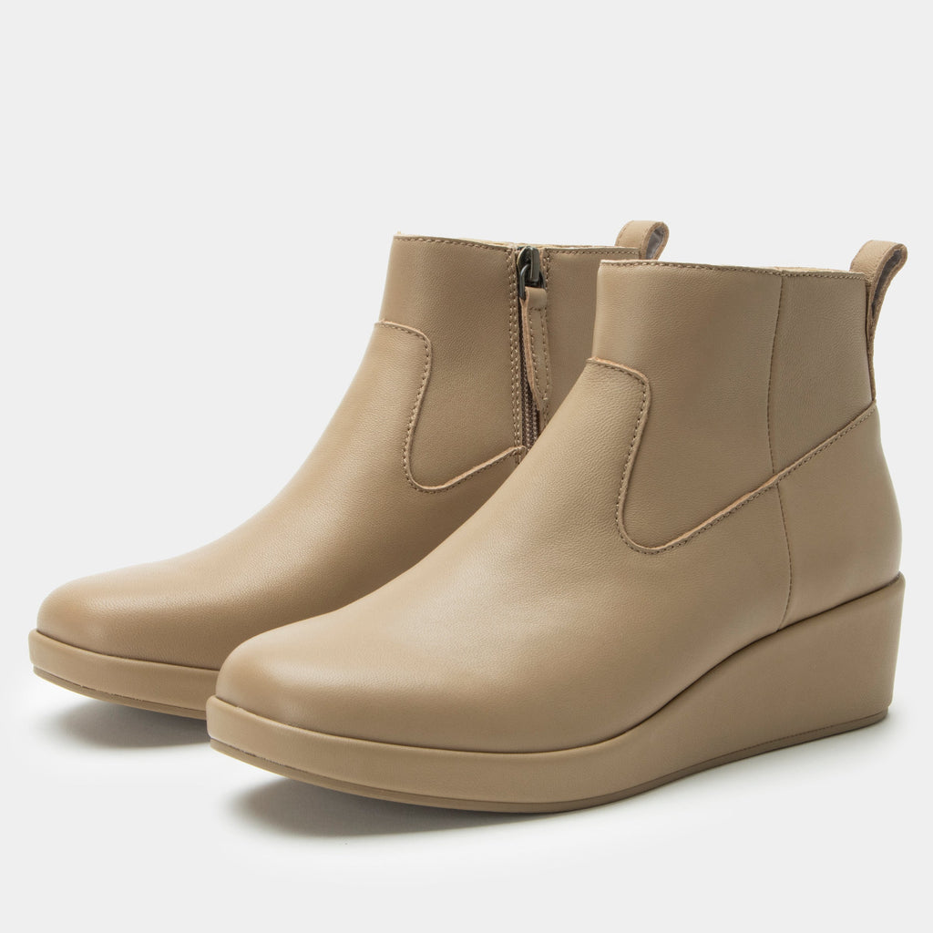 Hadi Black Boot on a Trimform wedge outsole |Tan leather ankle bootie on a wedge heel