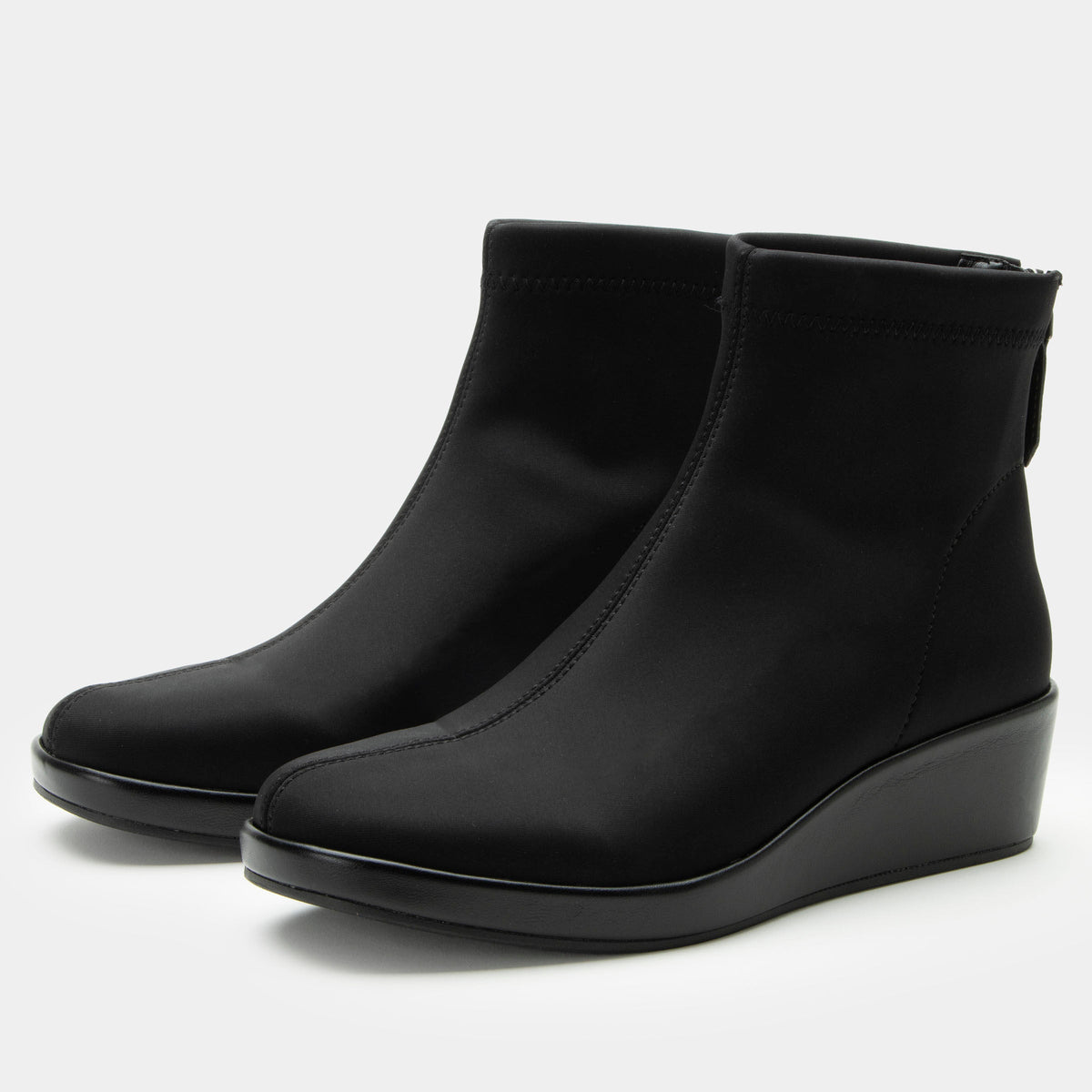 Harmoni Black Boot | Alegria Shoes