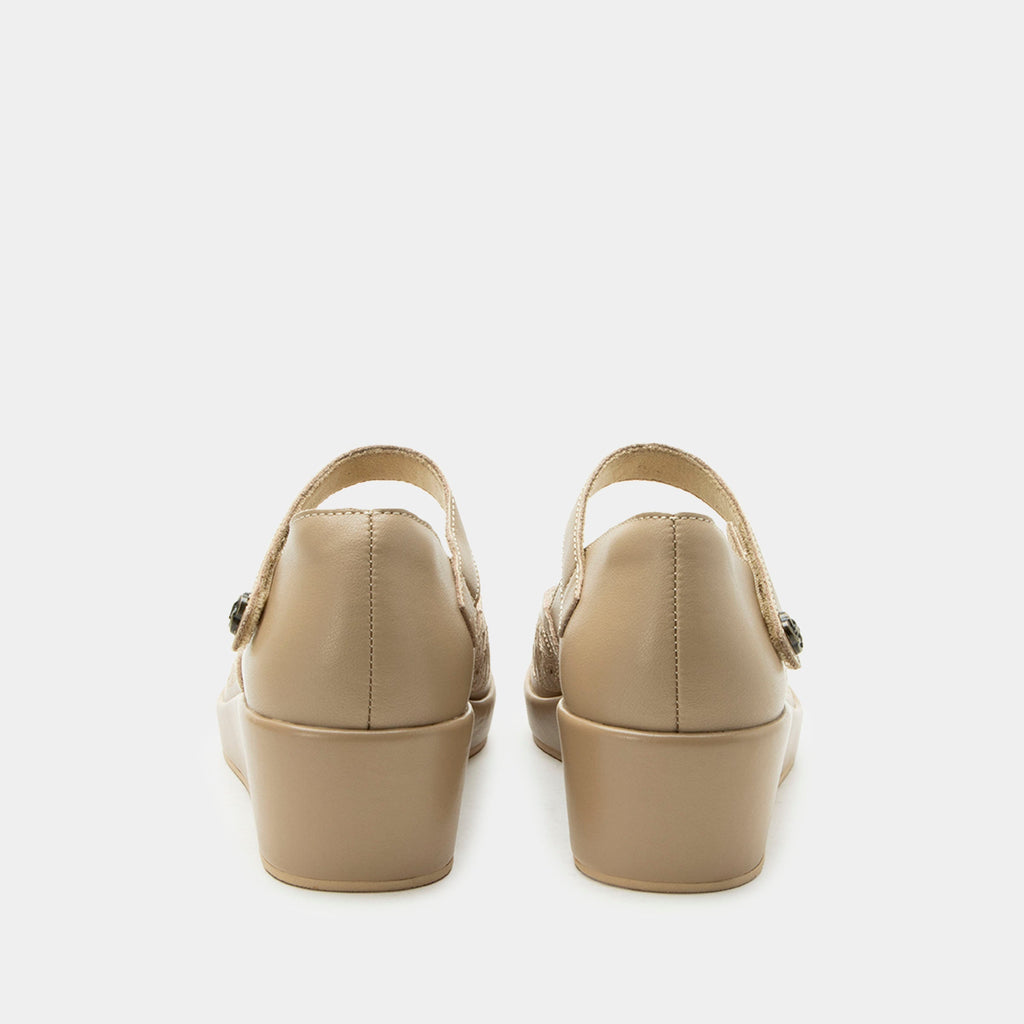 Hayes Beige Breeze Shoe | Alegria Shoes