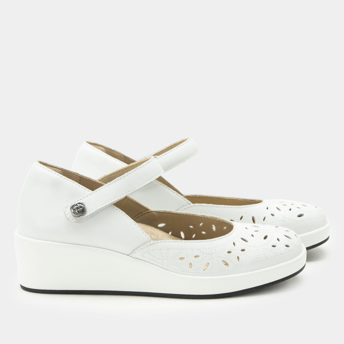 Hayes White Breeze Shoe | Alegria Shoes