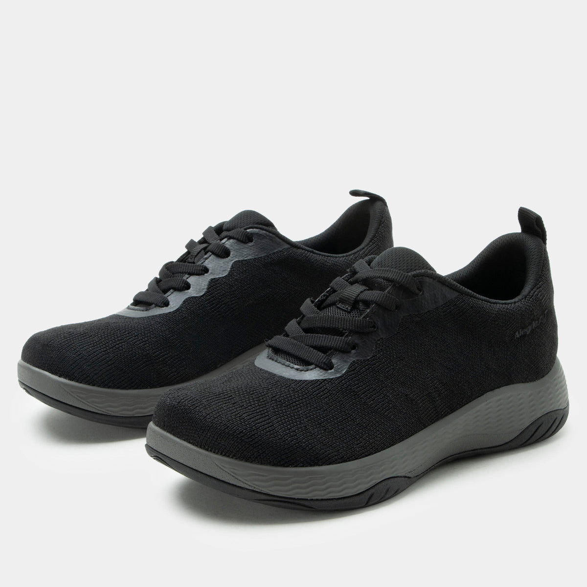 In8 All Black Shoe | Alegria Shoes