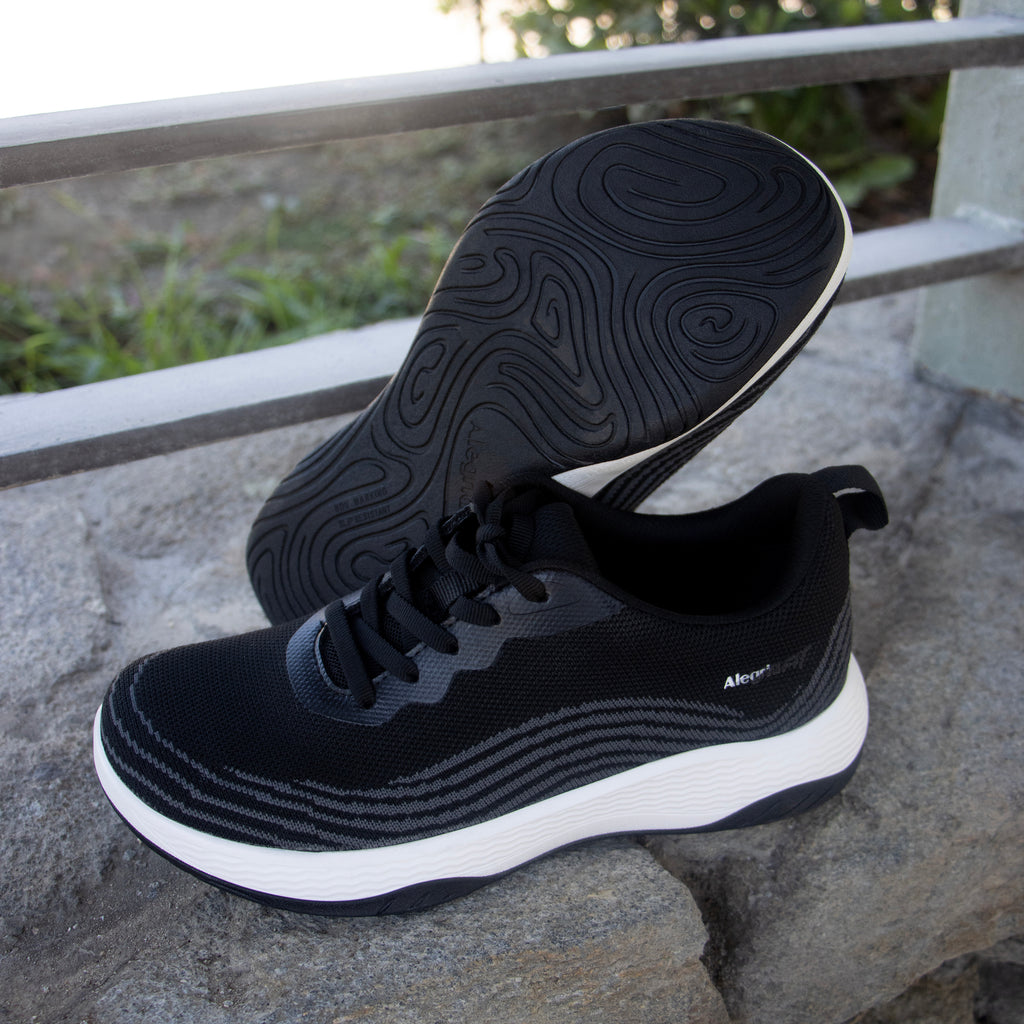 In8 Balck shoe on a Ergo Flo outsole 