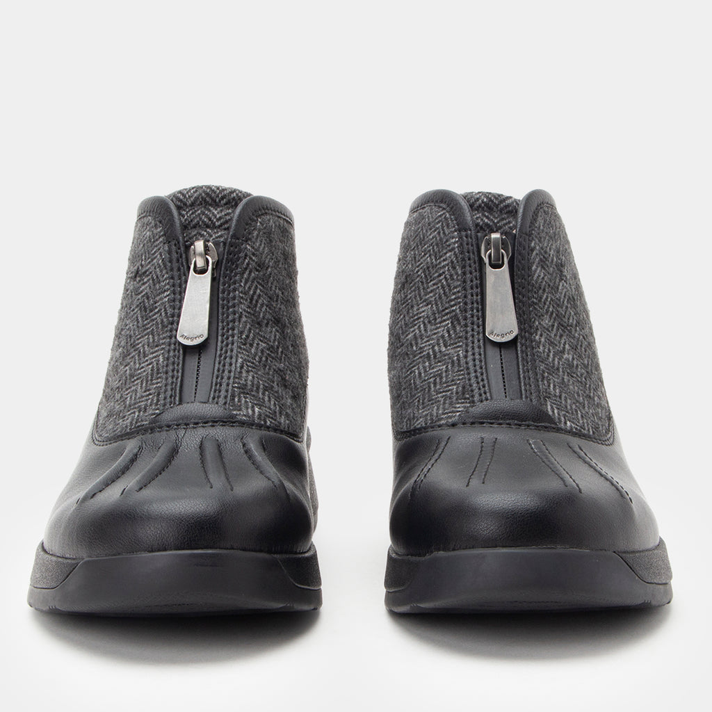 Junypur Black Boot