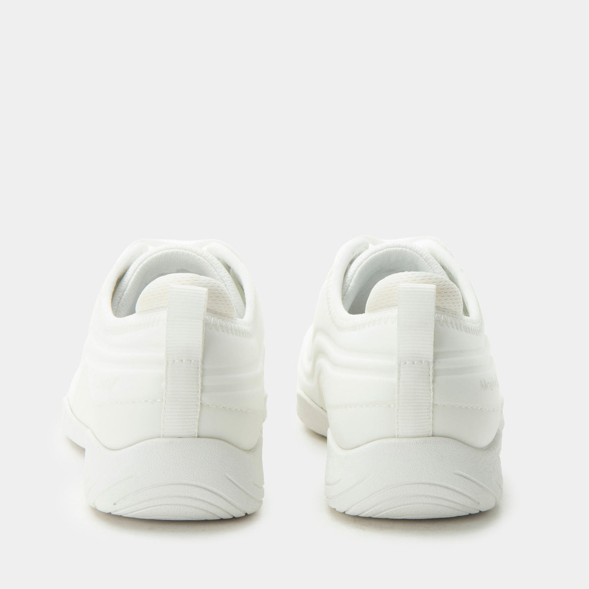 Liber8 White Shoe | Alegria Shoes