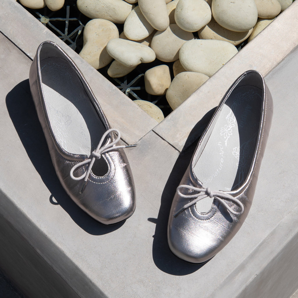 Leilah Platinum Shoe | Alegria Shoes